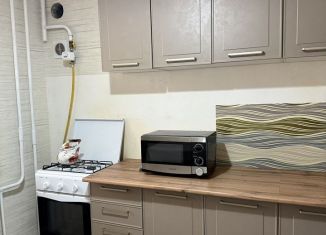 Продаю 2-ком. квартиру, 47 м2, Бирск, улица Мира, 148