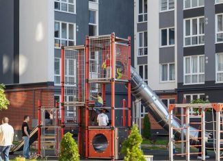 Продам 2-ком. квартиру, 52.3 м2, Калининград