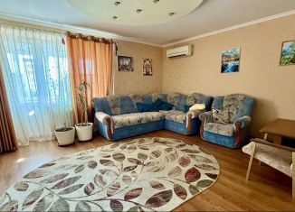 Продаю 3-комнатную квартиру, 82 м2, Ставрополь, улица 45-я Параллель, 30