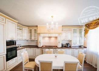 Продажа 3-ком. квартиры, 97 м2, Ростов-на-Дону, бульвар Комарова, 12/1