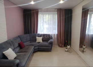 Продаю 3-ком. квартиру, 61.9 м2, Смоленск, улица Рыленкова, 5