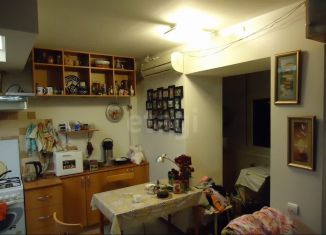 Продам 2-комнатную квартиру, 57 м2, Саратов, Новоузенская улица, 180А