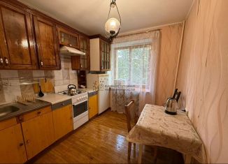 Сдам в аренду 1-комнатную квартиру, 35 м2, Республика Башкортостан, проспект Октября, 166/1