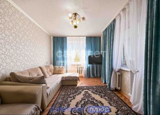 Продаю 2-комнатную квартиру, 58 м2, Чебоксары, улица Ленинского Комсомола, 44