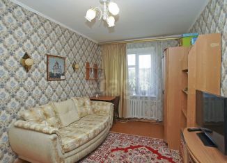 Продается 2-ком. квартира, 47 м2, Омская область, улица 10 лет Октября, 181