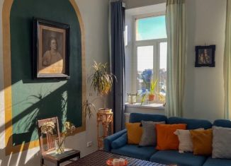 Сдам в аренду 2-комнатную квартиру, 82 м2, Санкт-Петербург, Мастерская улица, 11