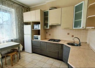 Сдаю в аренду 1-ком. квартиру, 52 м2, Краснодар, Черкасская улица, 107, микрорайон Восточно-Кругликовский