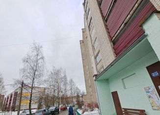 Сдаю 3-ком. квартиру, 65 м2, Ярославль, улица Калинина, 31