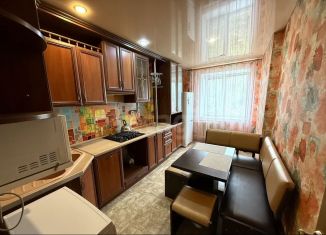 Продается двухкомнатная квартира, 52.4 м2, Курск, Хуторская улица, 9