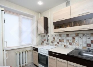 Продаю двухкомнатную квартиру, 47.5 м2, Челябинск, Северная улица, 3