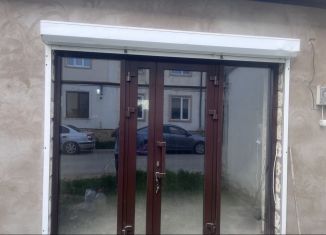 Продам торговую площадь, 43 м2, Дагестан, улица Козленко, 2