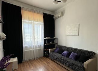 Сдаю однокомнатную квартиру, 30 м2, Москва, Кутузовский проспект, 30