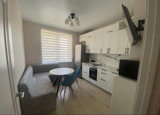 Сдается в аренду 2-комнатная квартира, 53.4 м2, село Остафьево, улица Логинова, 5к2