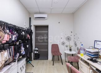 Продается помещение свободного назначения, 11 м2, Тюмень, улица Максима Горького, 44