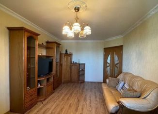 Сдаю 3-комнатную квартиру, 85 м2, Тверь, улица Склизкова, 10