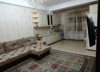 Сдается в аренду 2-ком. квартира, 49 м2, Махачкала, Газопроводная улица, 8к3