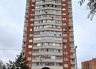 Сдаю 2-комнатную квартиру, 66 м2, Дмитров, улица Архитектора В.В. Белоброва, 11