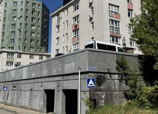 Продаю машиноместо, 12 м2, Нижний Новгород, улица Германа Лопатина, 12к1