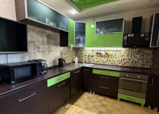 Продажа 2-комнатной квартиры, 79.1 м2, Новоуральск, улица Фрунзе, 8