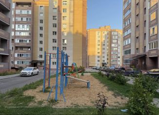 Сдача в аренду 2-ком. квартиры, 57.5 м2, Александров, улица Жулёва, 13