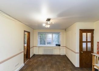 Продам трехкомнатную квартиру, 55 м2, Тюмень, улица Республики, 156