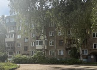 Продаю 2-комнатную квартиру, 44.8 м2, Киров, улица Павла Корчагина, 215В