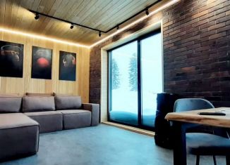 Сдается в аренду дом, 160 м2, поселок городского типа Шерегеш, улица Строителей, 13