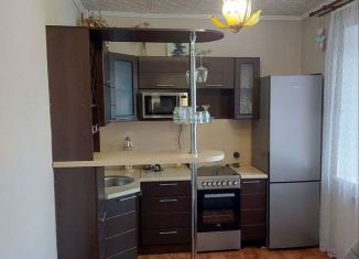 Аренда 1-ком. квартиры, 40 м2, Прокопьевск, 10-й микрорайон, 20