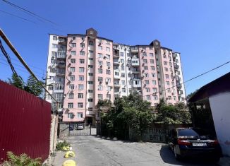Продам 2-комнатную квартиру, 55 м2, Махачкала, улица Абдуллы Гаджиева, 14В