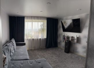 Продаю 1-комнатную квартиру, 33 м2, городской посёлок Берёзовка, улица Дружбы, 1Г