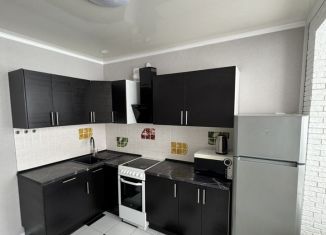 Сдается в аренду 1-комнатная квартира, 36 м2, Краснодар, улица имени Сергея Есенина, 84, Музыкальный микрорайон