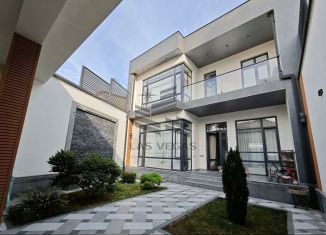 Сдача в аренду дома, 240 м2, Казань, Центральная улица