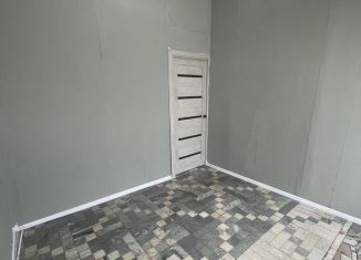 Сдам помещение свободного назначения, 11 м2, Старый Оскол, улица Ленина, 40