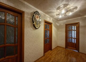 Продам 2-ком. квартиру, 59 м2, Чебоксары, улица Мате Залка, 12к2
