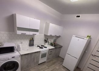 Сдам 1-ком. квартиру, 42.2 м2, Стерлитамак, проспект Октября, 38