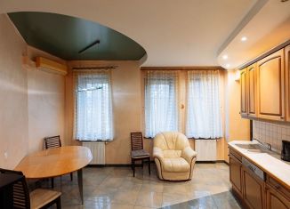 Продам 3-ком. квартиру, 140 м2, Калининград, улица Огарёва, 32