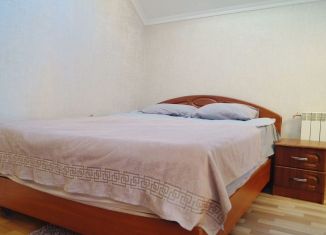 Сдается в аренду квартира студия, 35 м2, Сочи, улица Кирова, 153/1, микрорайон Черемушки