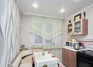 Продается 3-ком. квартира, 68.4 м2, Тюмень, улица Воровского, 33