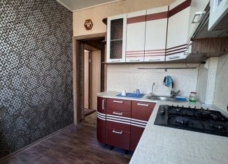 Продаю трехкомнатную квартиру, 80 м2, Коркино, улица Цвиллинга, 24