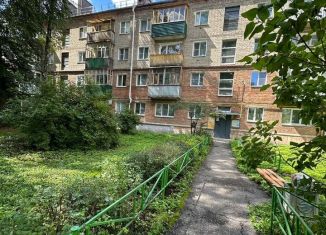 Продается 3-комнатная квартира, 41 м2, Пенза, улица Пушкина, 3