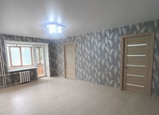 Продам 2-ком. квартиру, 43 м2, Алексин, улица Мира, 24