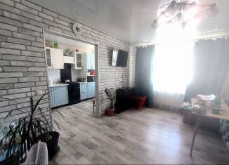 Трехкомнатная квартира на продажу, 63 м2, Армавир, улица Советской Армии, 218/3