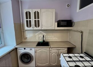 Продается 1-комнатная квартира, 30.7 м2, Ломоносов, Александровская улица, 51