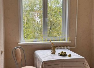 Продается 1-комнатная квартира, 32.5 м2, Ревда, улица Советских Космонавтов, 5