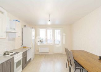 Продается двухкомнатная квартира, 66.2 м2, деревня Дударева, улица Созидателей, 12