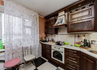 Двухкомнатная квартира на продажу, 52.9 м2, Тюмень, улица Валерии Гнаровской, 10