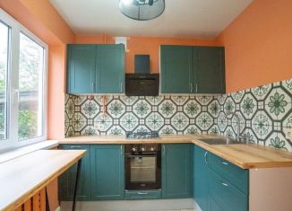 Продаю 2-ком. квартиру, 44.3 м2, Кыштым, улица Горелова, 9