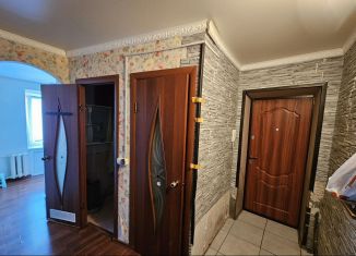 Продаю 2-ком. квартиру, 45.5 м2, Кумертау, улица Пушкина, 6