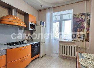 Продам 3-комнатную квартиру, 81.2 м2, Октябрьский, улица Островского, 52