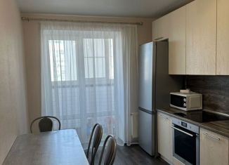 Двухкомнатная квартира в аренду, 60 м2, Тольятти, улица Владимира Высоцкого, 13